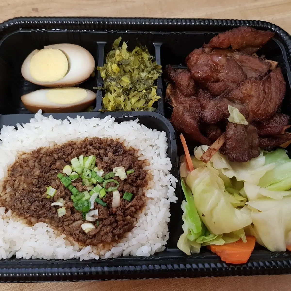 Pork Chop & Rice Combination Bento Box 排骨飯